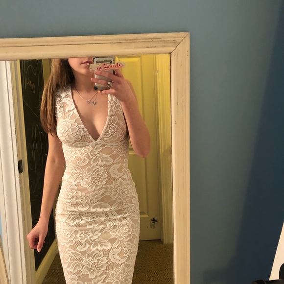 Lulus White Lace Dress (NWOT) - Picture 3 of 4
